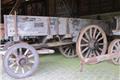 Boerenwagen met vast paneel in het Karrenmuseum Essen